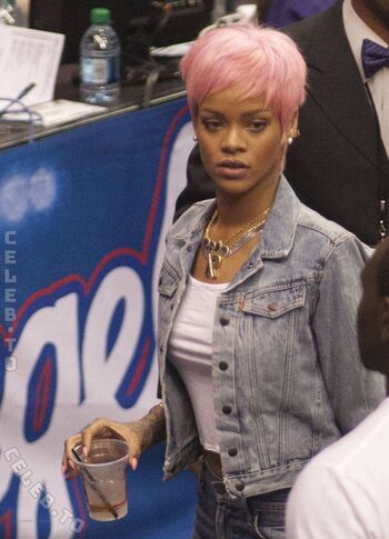 Full leaked Rihanna  page private onlyfans photo