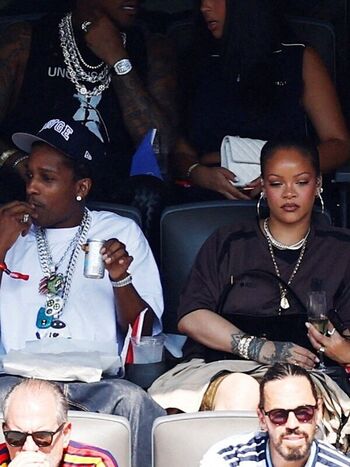 Full leaked Rihanna  page private onlyfans photo