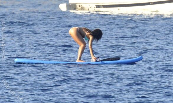 Full leaked Rihanna  page private onlyfans photo
