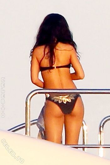 Full leaked Rihanna  page private onlyfans photo