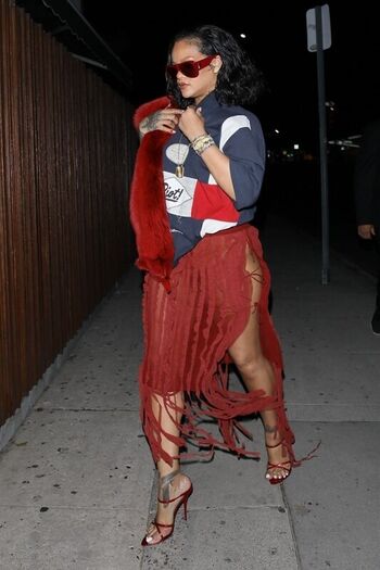 Full leaked Rihanna page private onlyfans photo