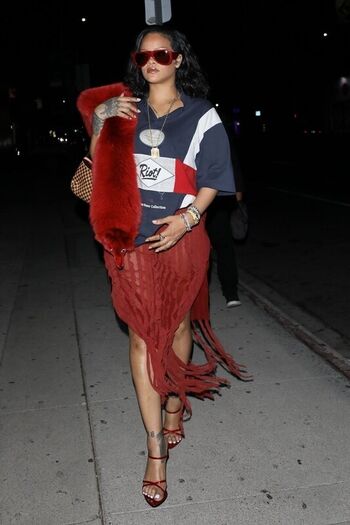 Full leaked Rihanna page private onlyfans photo