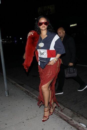Full leaked Rihanna page private onlyfans photo