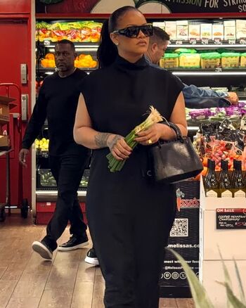 Full leaked Rihanna private onlyfans photo