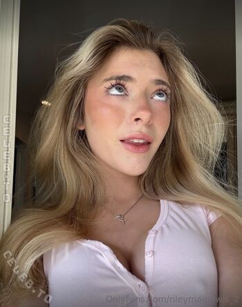 Full leaked Riley mae lewis private onlyfans photo