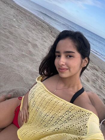 Full leaked Riyana private onlyfans photo