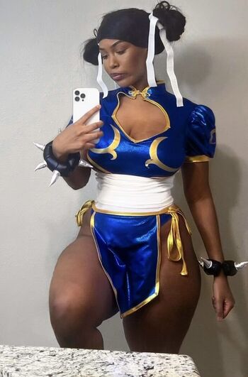 Full leaked Rmvnda private onlyfans photo