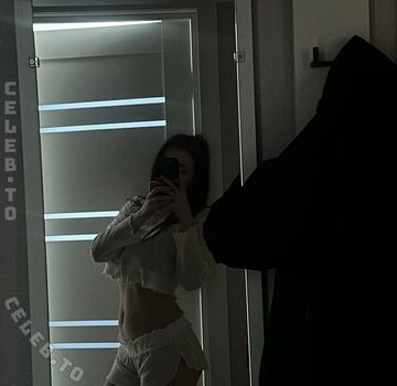 Full leaked Roadtoyourdream private onlyfans photo