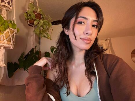 Full leaked Robin mae private onlyfans photo