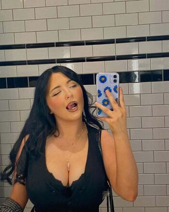 Full leaked Robyn  page private onlyfans photo
