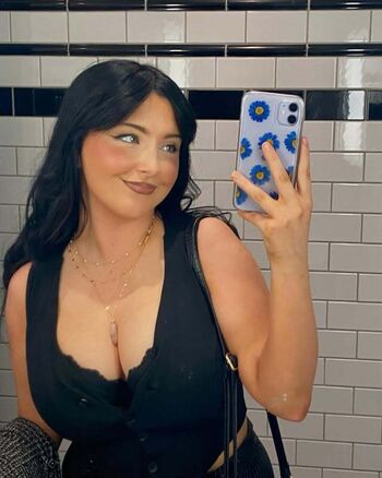 Full leaked Robyn  page private onlyfans photo