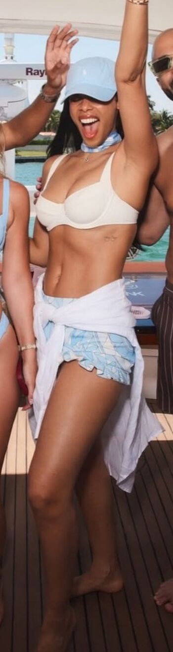 Full leaked Rochelle humes page private onlyfans photo