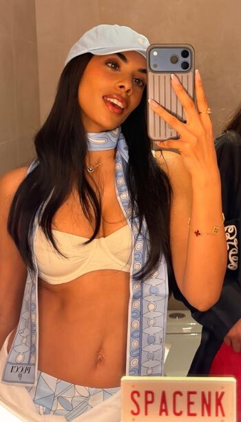 Full leaked Rochelle humes page private onlyfans photo