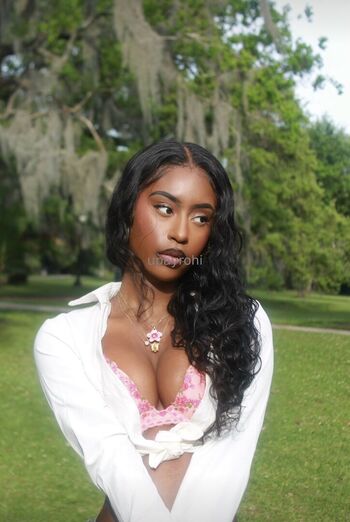 Full leaked Rohilu private onlyfans photo