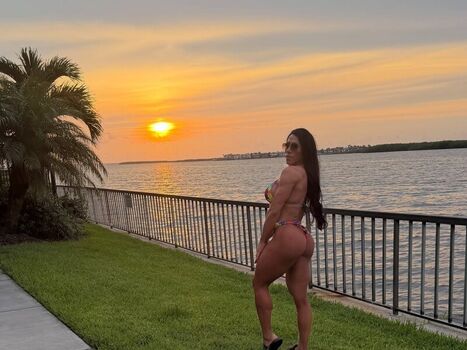 Full leaked Romina charlesworth private onlyfans photo