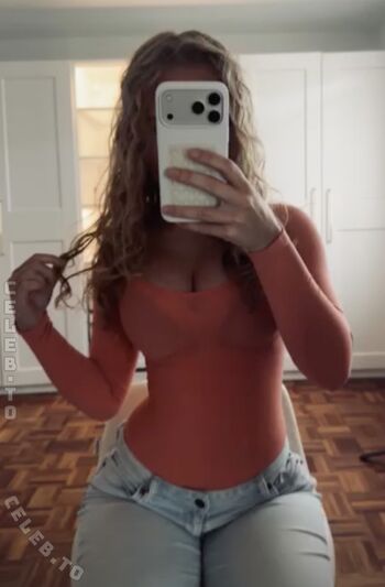 Full leaked Romy ronm private onlyfans photo