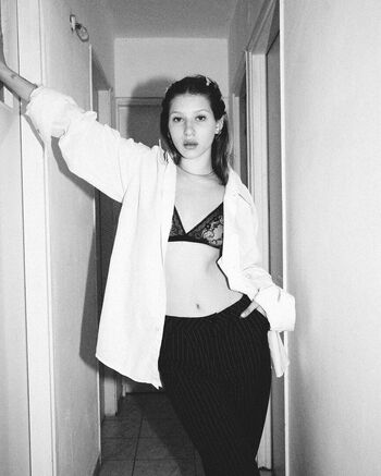 Full leaked Roni zouler private onlyfans photo