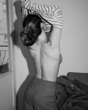 Full leaked Roni zouler private onlyfans photo
