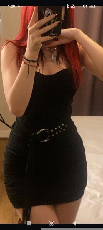 Full leaked Roniira private onlyfans photo