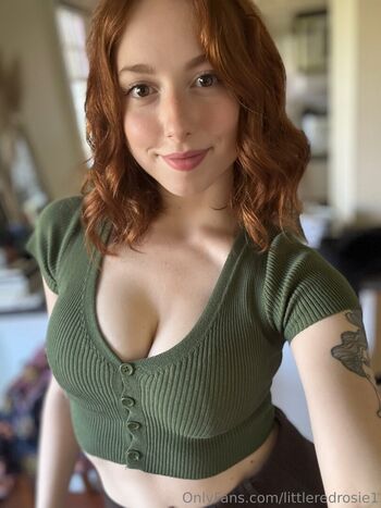 Full leaked Rosie fae private onlyfans photo