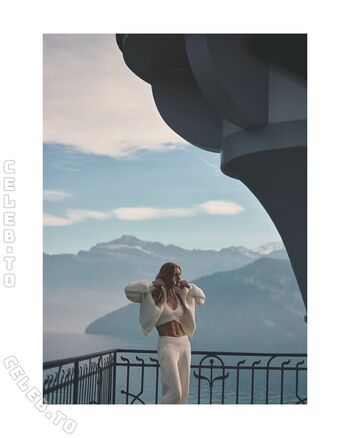 Rosie Huntington-Whiteley