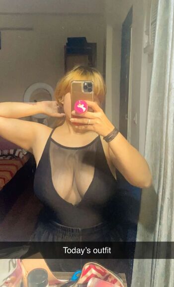 Full leaked Rowhi rai private onlyfans photo