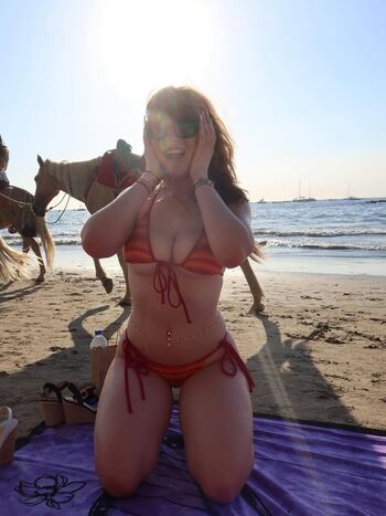 Full leaked Rowsvee  page private onlyfans photo