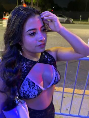 Full leaked Roxan aaaa private onlyfans photo