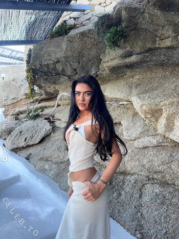 Full leaked Roxanarosuu private onlyfans photo