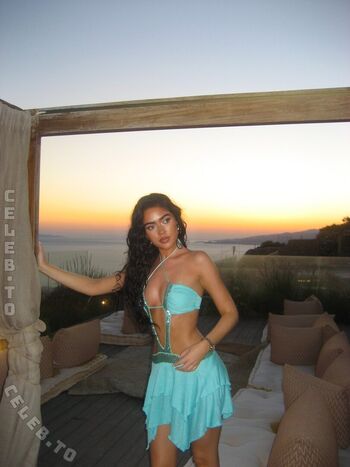 Full leaked Roxanarosuu page private onlyfans photo