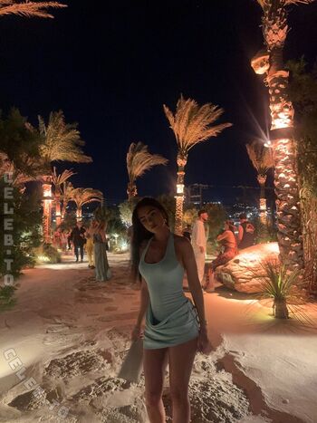 Full leaked Roxanarosuu page private onlyfans photo
