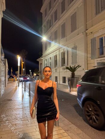 Full leaked Roxanarosuu page private onlyfans photo