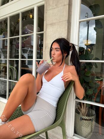 Full leaked Roxanarosuu page private onlyfans photo