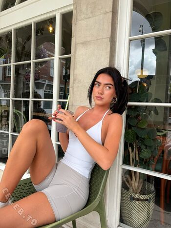 Full leaked Roxanarosuu page private onlyfans photo
