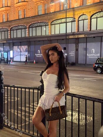 Full leaked Roxanarosuu page private onlyfans photo