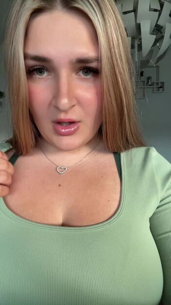 Full leaked Roxie ride private onlyfans photo