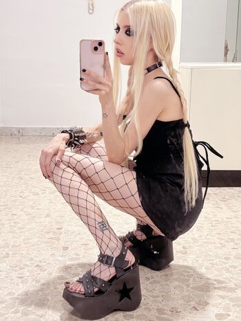 roxiechelon2