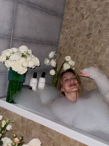 Full leaked Roxolana kushniruk private onlyfans photo