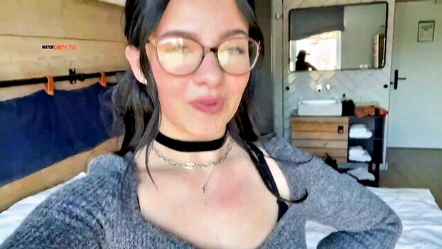 Full leaked Roxy cuak private onlyfans photo