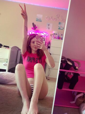 Full leaked Roxy rae private onlyfans photo