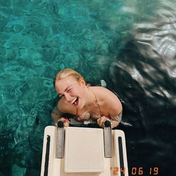 Full leaked Roxydekker private onlyfans photo