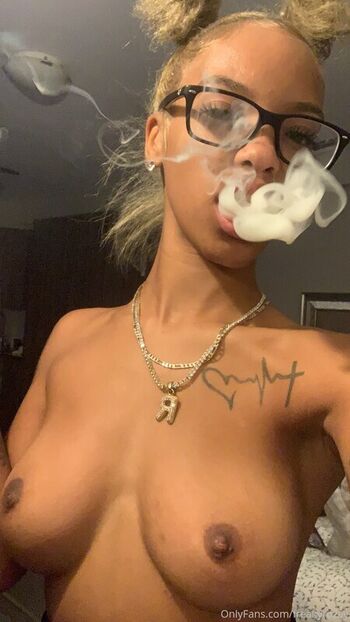 Full leaked Rozay molly page private onlyfans photo