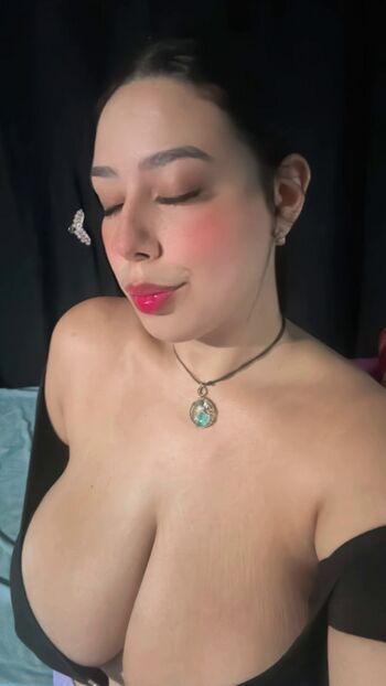 Full leaked Rukminimunera private onlyfans photo
