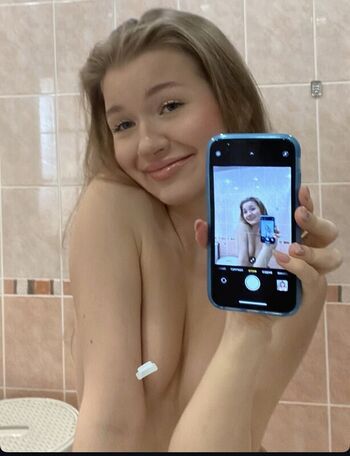 Full leaked Russian girls page private onlyfans photo