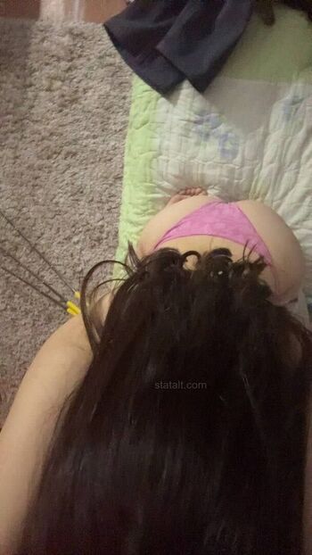 Full leaked Russian girls private onlyfans photo