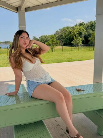 Full leaked Rzmelaniee private onlyfans photo