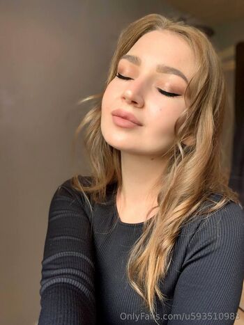 Full leaked Slvia love private onlyfans photo
