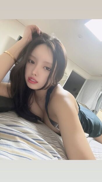 Full leaked S jungvely private onlyfans photo