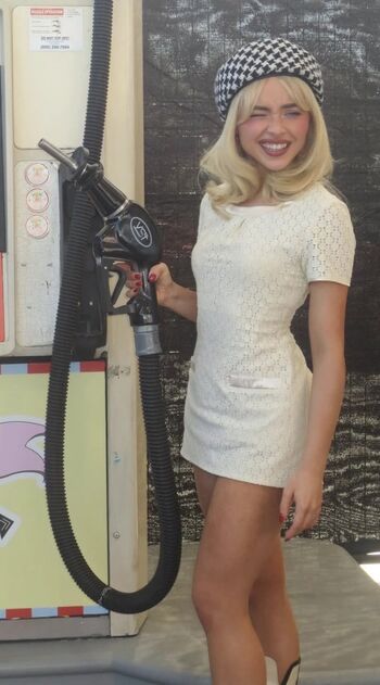 Full leaked Sabrina carpenter  page private onlyfans photo