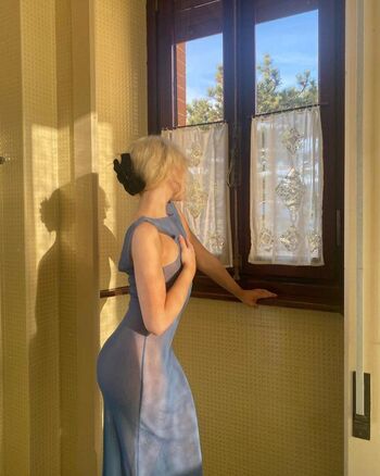 Full leaked Sabrina carpenter  page private onlyfans photo